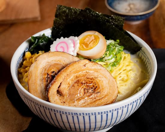 Tonkotsu Ramen 豚骨拉麵